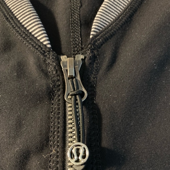 Lululemon Relaxed Jacket - Picture 3 of 8